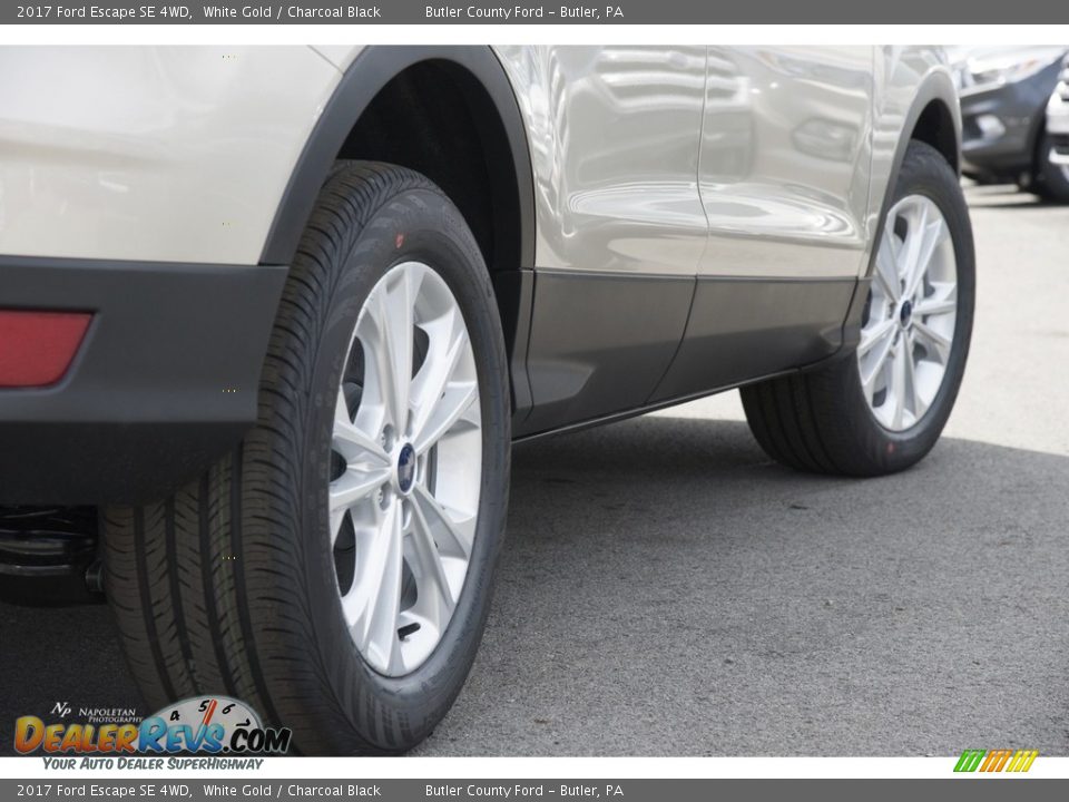 2017 Ford Escape SE 4WD White Gold / Charcoal Black Photo #4