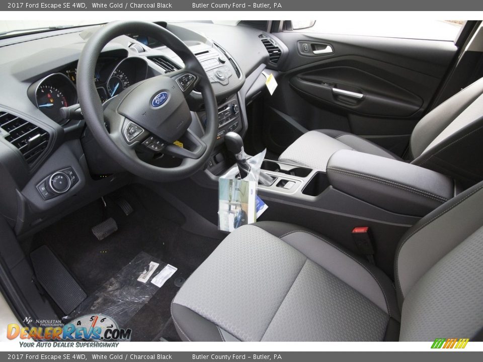 2017 Ford Escape SE 4WD White Gold / Charcoal Black Photo #5