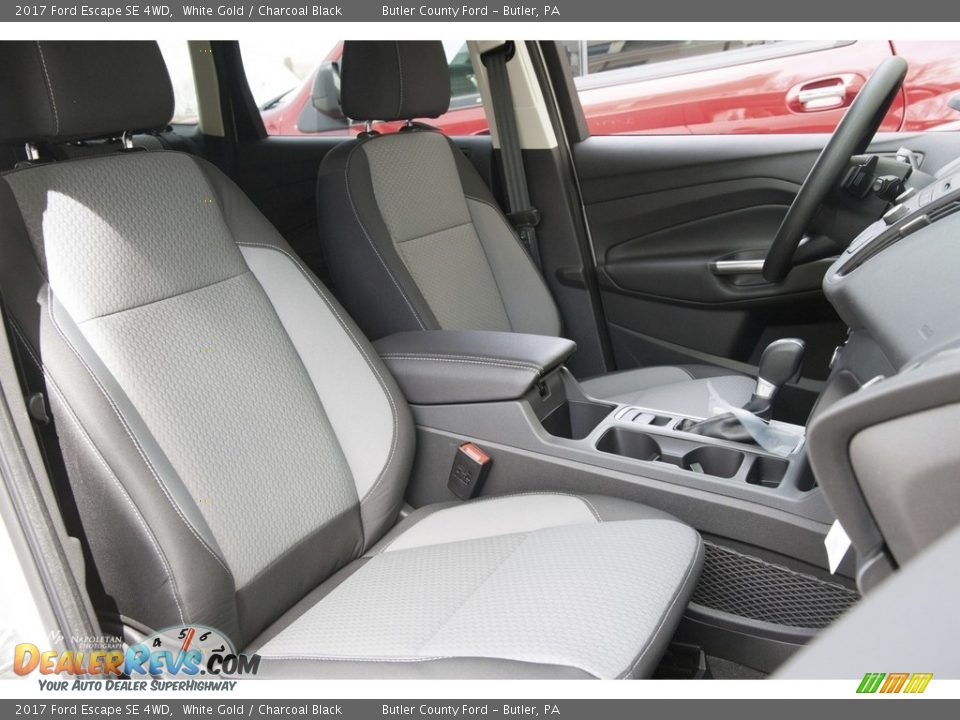 2017 Ford Escape SE 4WD White Gold / Charcoal Black Photo #8