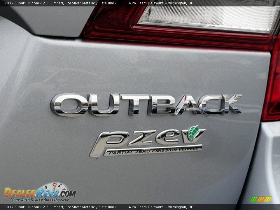 2017 Subaru Outback 2.5i Limited Ice Silver Metallic / Slate Black Photo #32