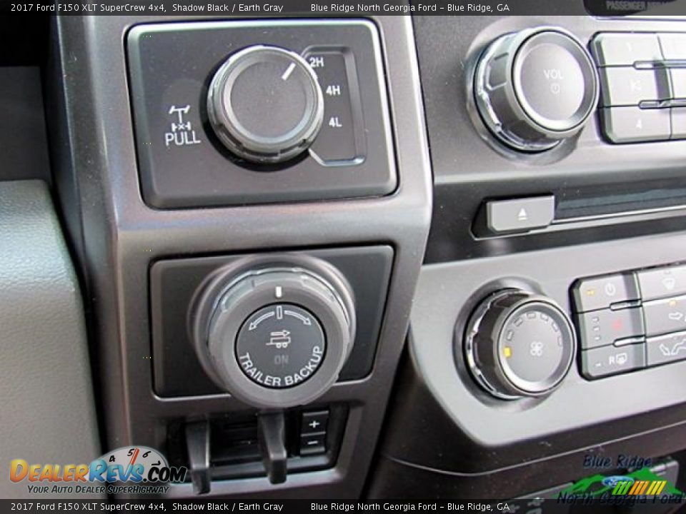 2017 Ford F150 XLT SuperCrew 4x4 Shadow Black / Earth Gray Photo #24
