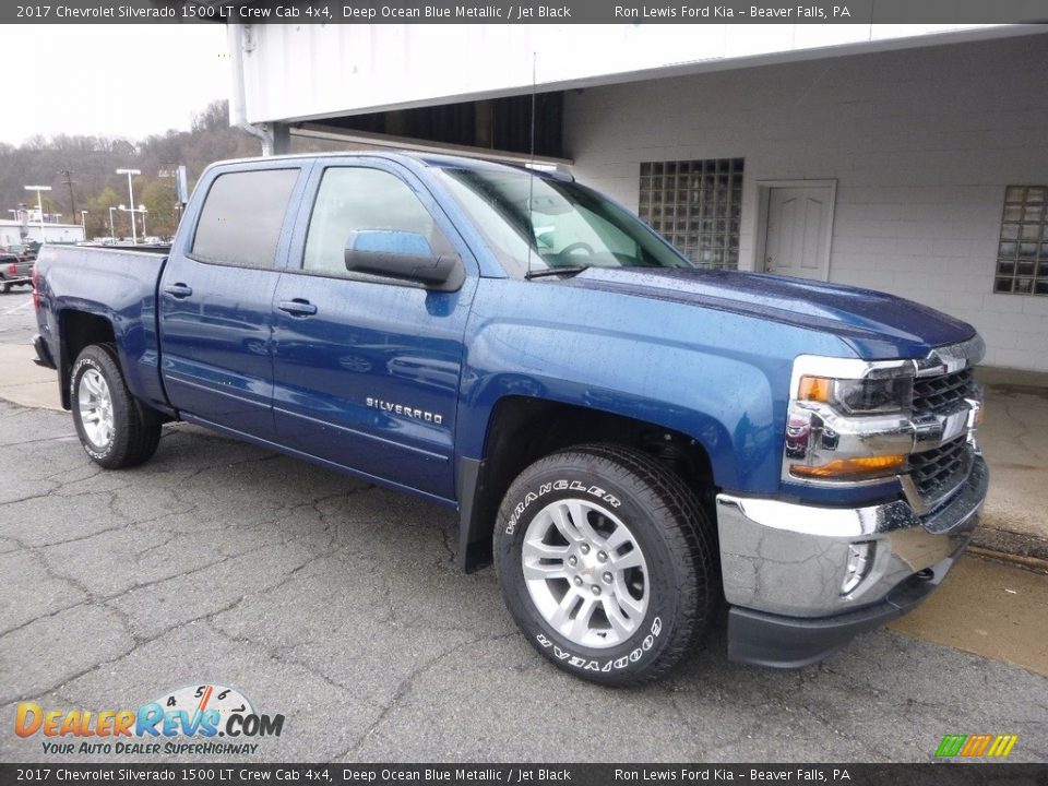 2017 Chevrolet Silverado 1500 LT Crew Cab 4x4 Deep Ocean Blue Metallic / Jet Black Photo #8