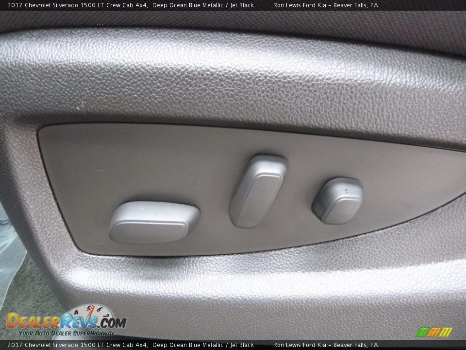 2017 Chevrolet Silverado 1500 LT Crew Cab 4x4 Deep Ocean Blue Metallic / Jet Black Photo #14