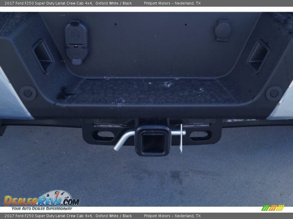 2017 Ford F250 Super Duty Lariat Crew Cab 4x4 Oxford White / Black Photo #7