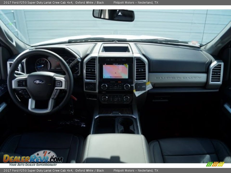 2017 Ford F250 Super Duty Lariat Crew Cab 4x4 Oxford White / Black Photo #13