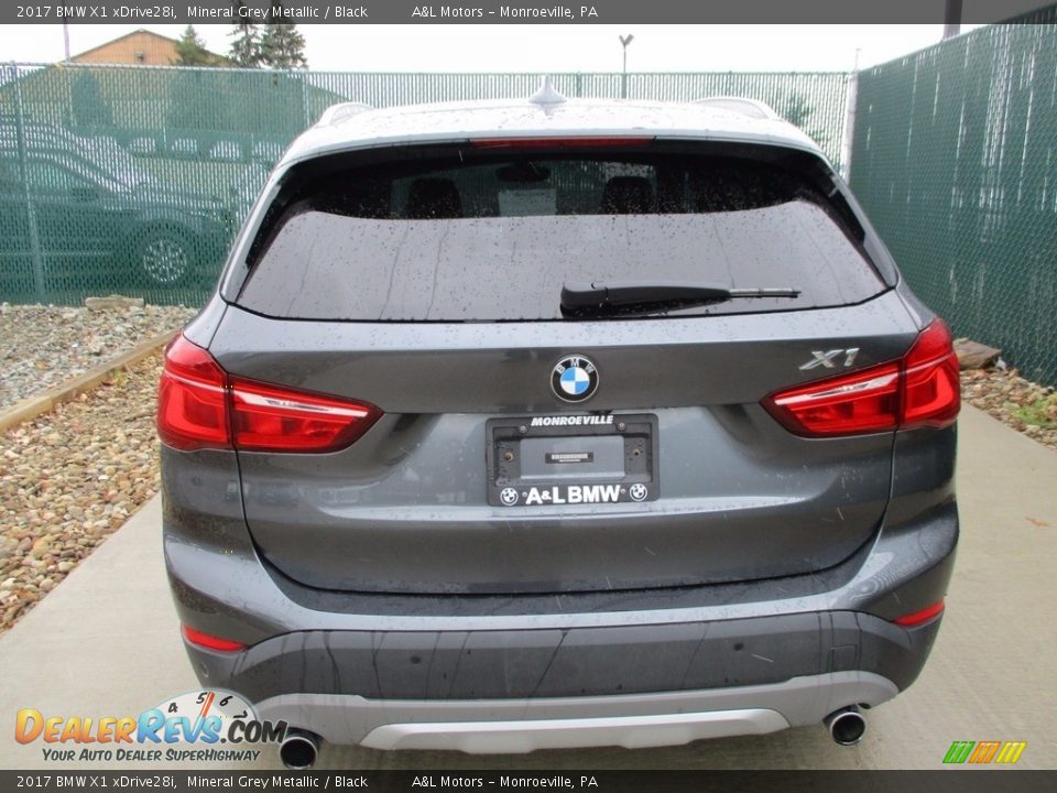 2017 BMW X1 xDrive28i Mineral Grey Metallic / Black Photo #9