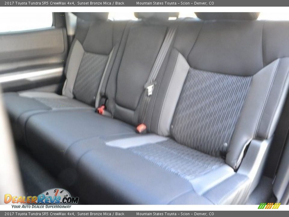 2017 Toyota Tundra SR5 CrewMax 4x4 Sunset Bronze Mica / Black Photo #7