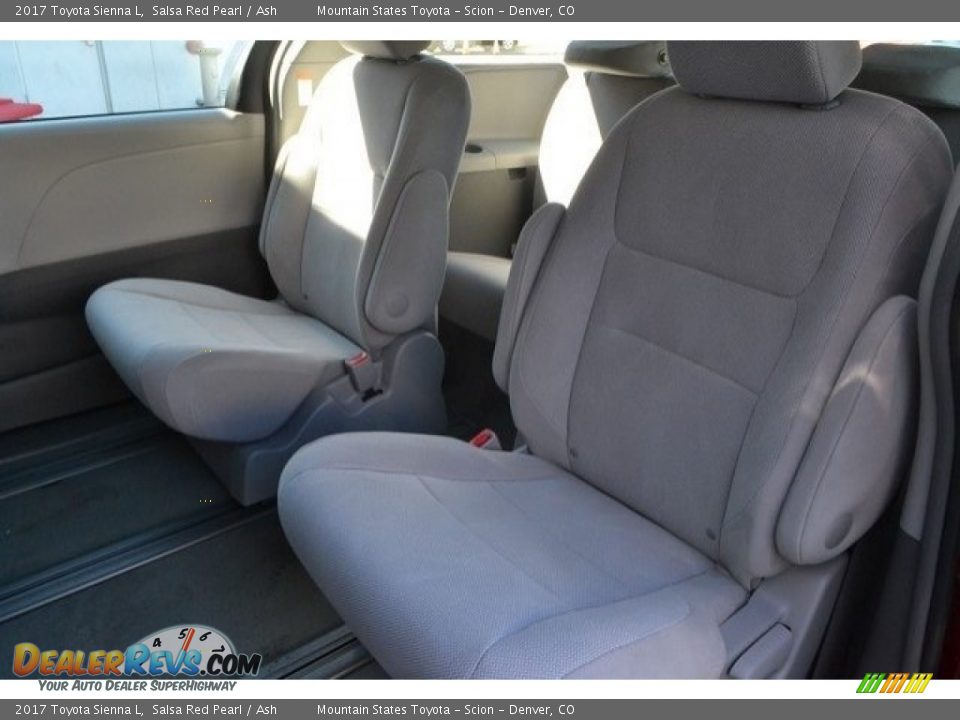 2017 Toyota Sienna L Salsa Red Pearl / Ash Photo #7