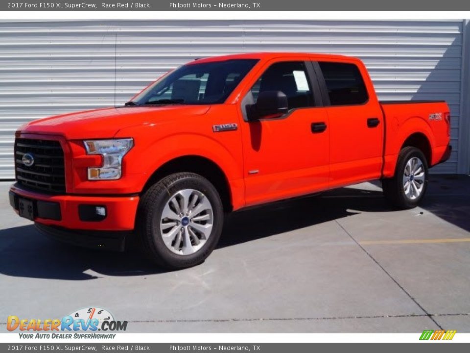 Front 3/4 View of 2017 Ford F150 XL SuperCrew Photo #3