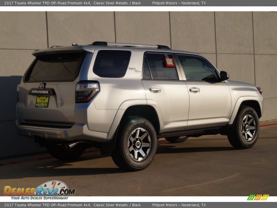 2017 Toyota 4Runner TRD Off-Road Premium 4x4 Classic Silver Metallic / Black Photo #3
