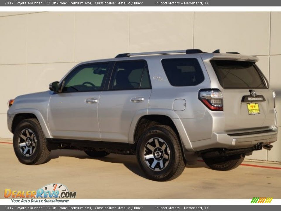 2017 Toyota 4Runner TRD Off-Road Premium 4x4 Classic Silver Metallic / Black Photo #4
