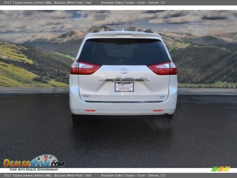 2017 Toyota Sienna Limited AWD Blizzard White Pearl / Ash Photo #4