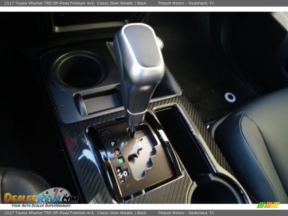 2017 Toyota 4Runner TRD Off-Road Premium 4x4 Classic Silver Metallic / Black Photo #14