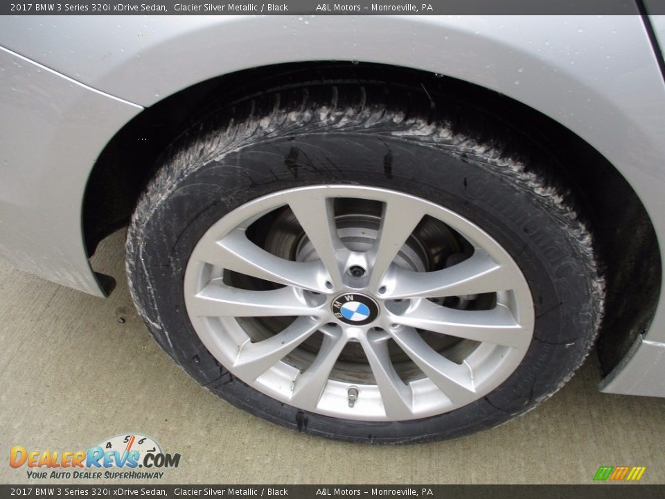 2017 BMW 3 Series 320i xDrive Sedan Glacier Silver Metallic / Black Photo #3