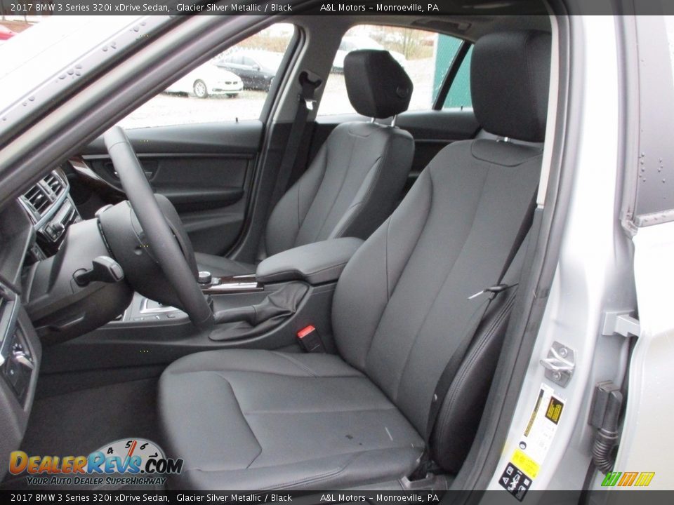 2017 BMW 3 Series 320i xDrive Sedan Glacier Silver Metallic / Black Photo #13