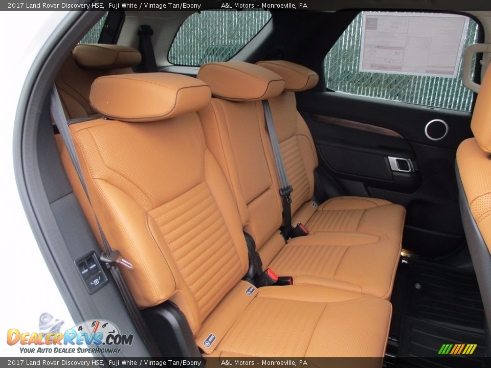 Rear Seat of 2017 Land Rover Discovery HSE Photo #13