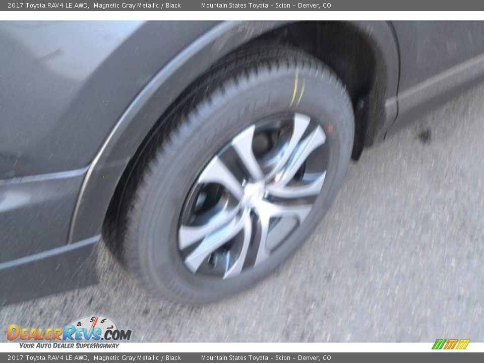 2017 Toyota RAV4 LE AWD Magnetic Gray Metallic / Black Photo #9