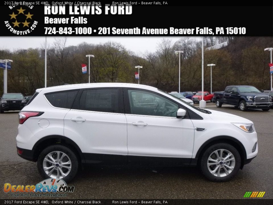 2017 Ford Escape SE 4WD Oxford White / Charcoal Black Photo #1