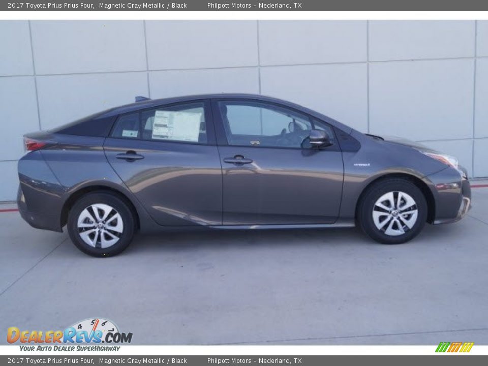 2017 Toyota Prius Prius Four Magnetic Gray Metallic / Black Photo #2