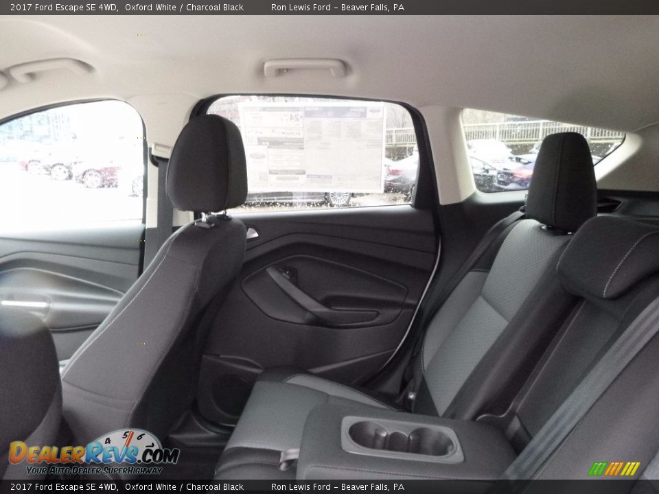 2017 Ford Escape SE 4WD Oxford White / Charcoal Black Photo #12