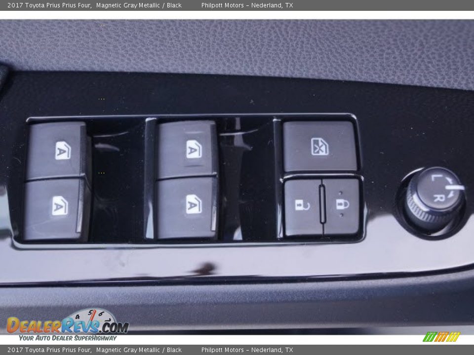 2017 Toyota Prius Prius Four Magnetic Gray Metallic / Black Photo #15