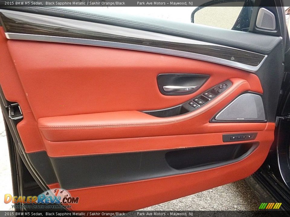 2015 BMW M5 Sedan Black Sapphire Metallic / Sakhir Orange/Black Photo #10
