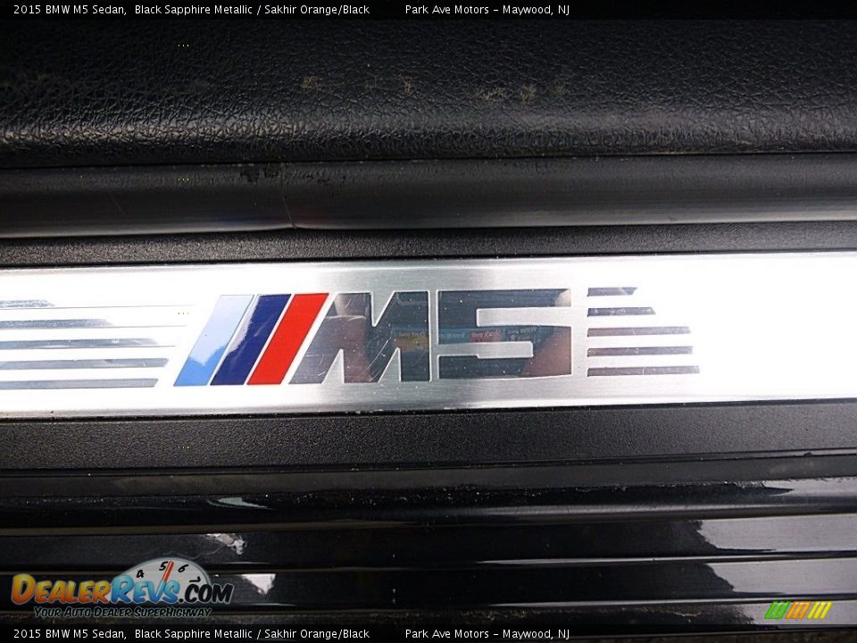 2015 BMW M5 Sedan Black Sapphire Metallic / Sakhir Orange/Black Photo #11
