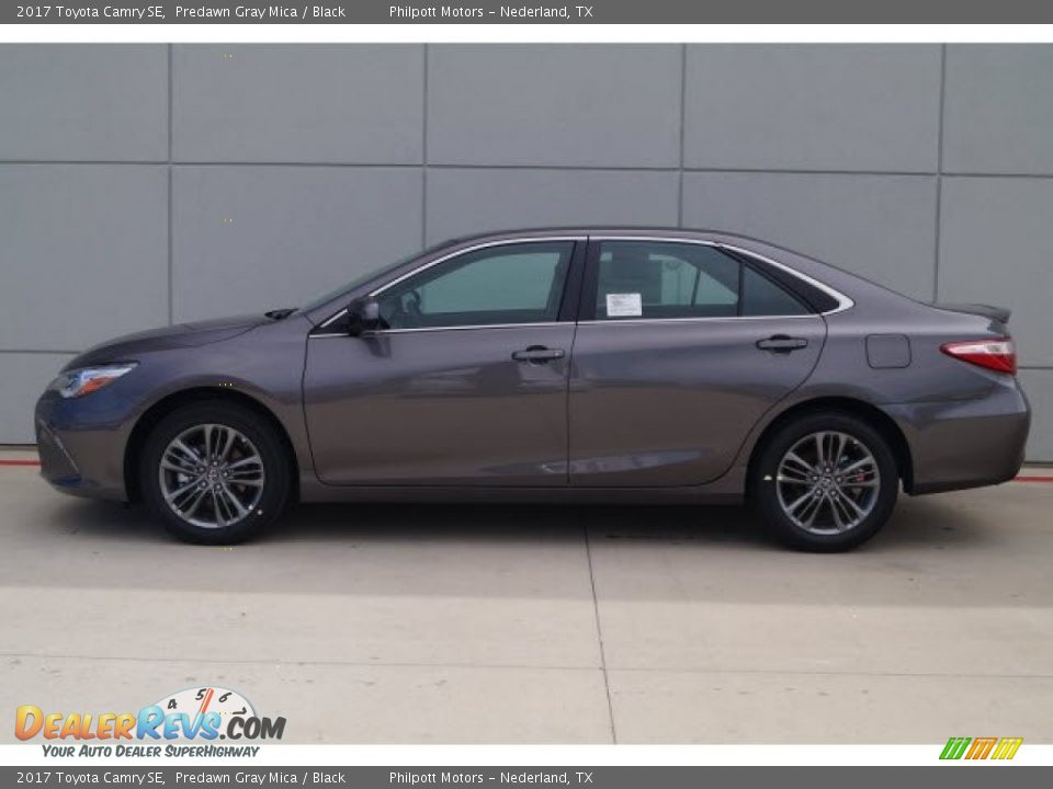 2017 Toyota Camry SE Predawn Gray Mica / Black Photo #5