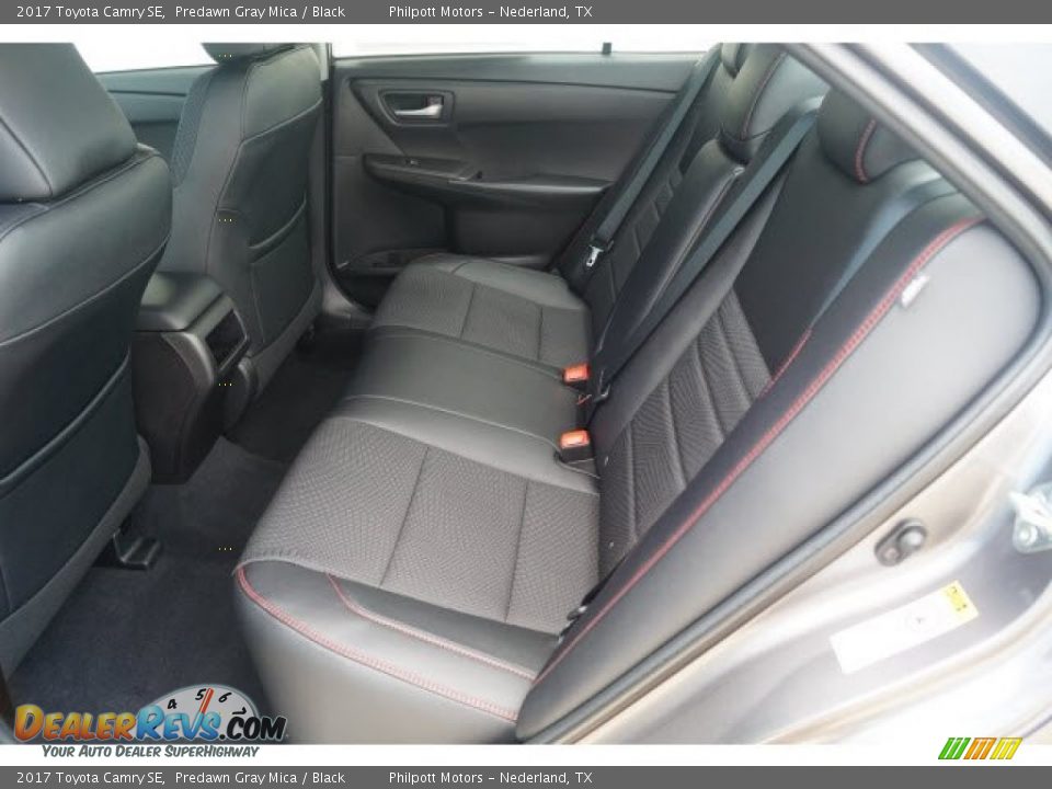 2017 Toyota Camry SE Predawn Gray Mica / Black Photo #8