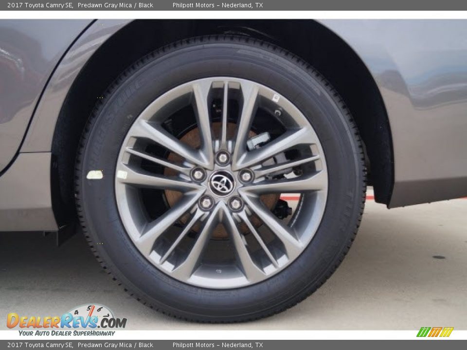 2017 Toyota Camry SE Predawn Gray Mica / Black Photo #12