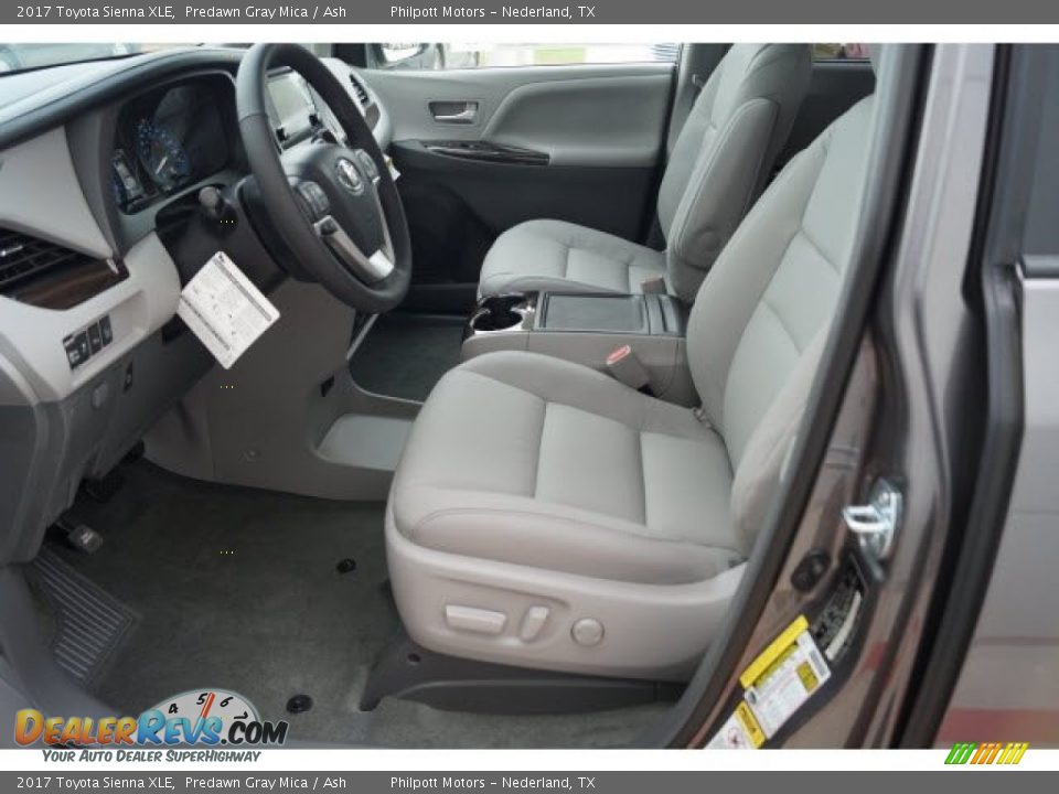 Front Seat of 2017 Toyota Sienna XLE Photo #6