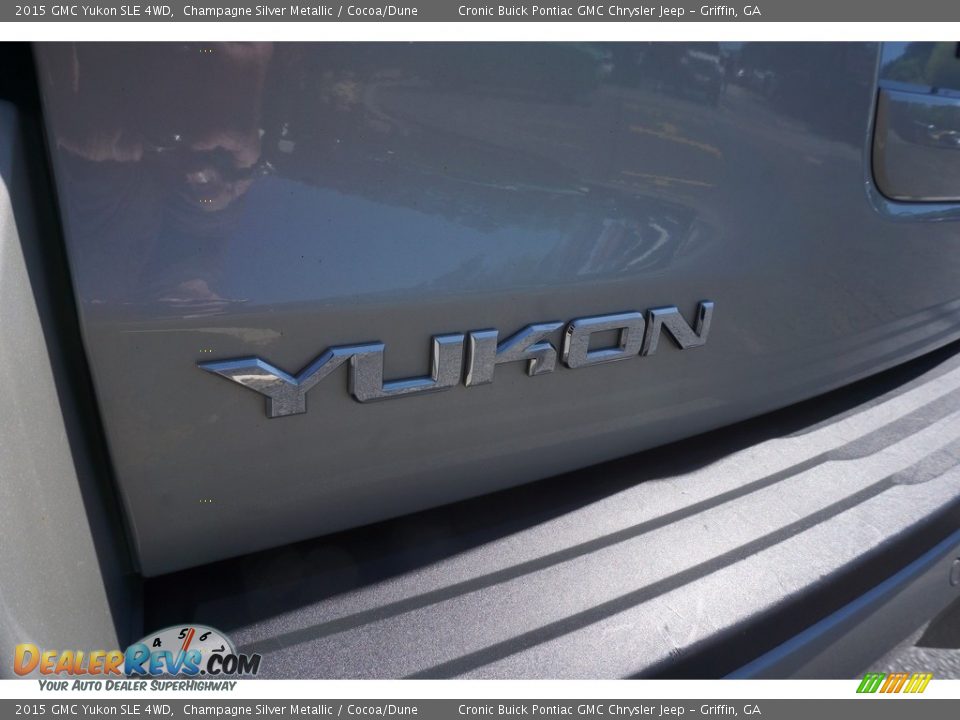 2015 GMC Yukon SLE 4WD Champagne Silver Metallic / Cocoa/Dune Photo #16