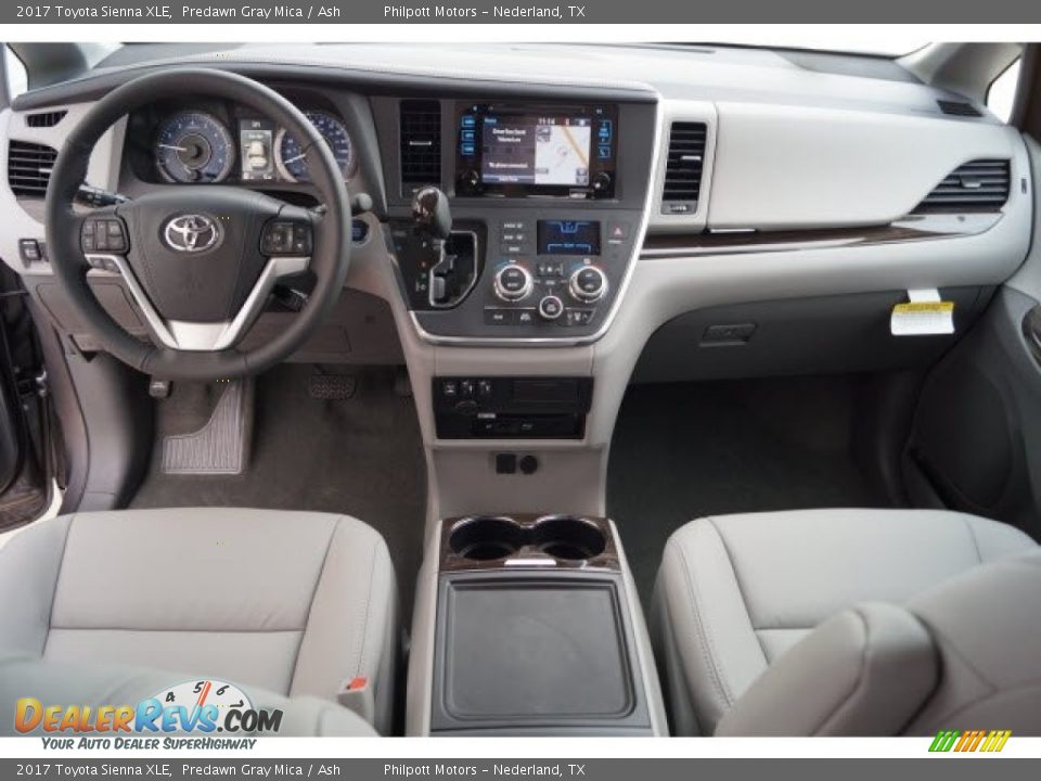 Dashboard of 2017 Toyota Sienna XLE Photo #10