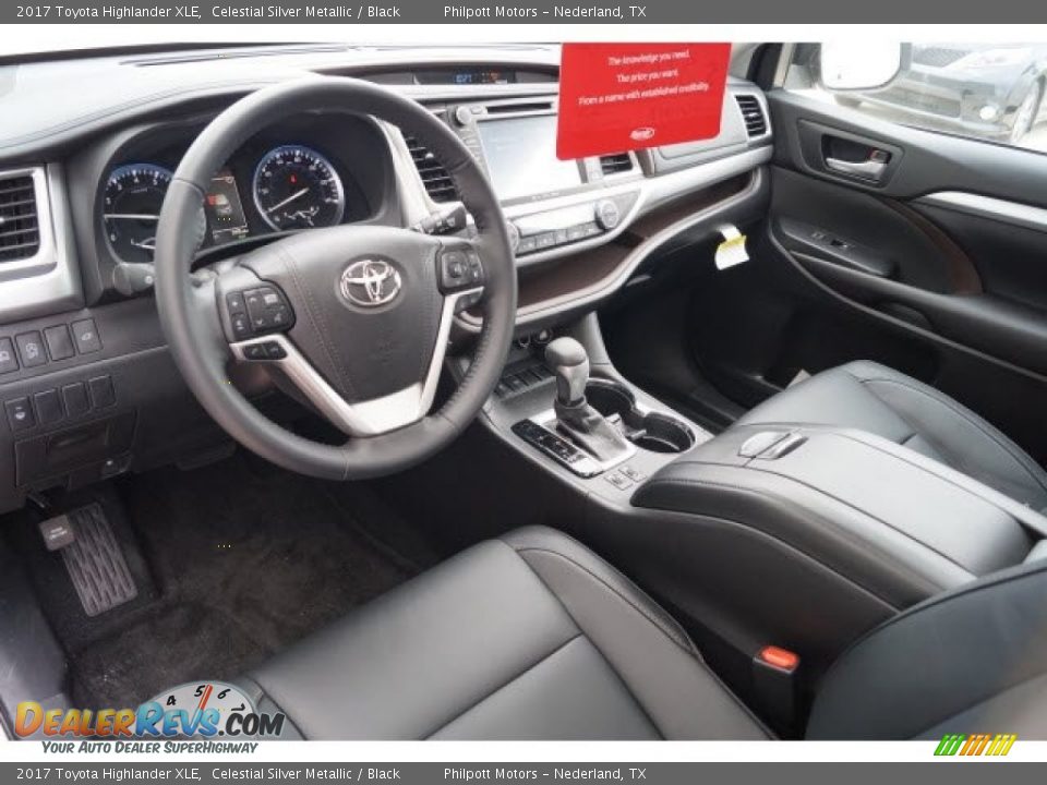 Black Interior - 2017 Toyota Highlander XLE Photo #7
