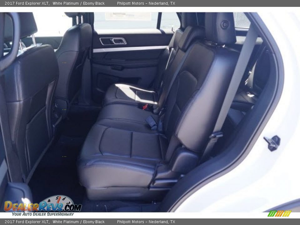 2017 Ford Explorer XLT White Platinum / Ebony Black Photo #9
