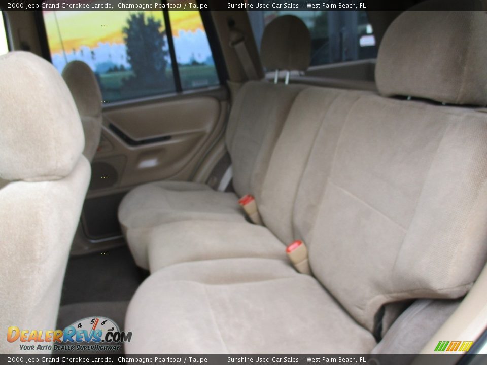 2000 Jeep Grand Cherokee Laredo Champagne Pearlcoat / Taupe Photo #14