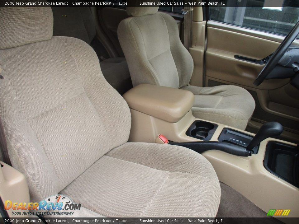 2000 Jeep Grand Cherokee Laredo Champagne Pearlcoat / Taupe Photo #17