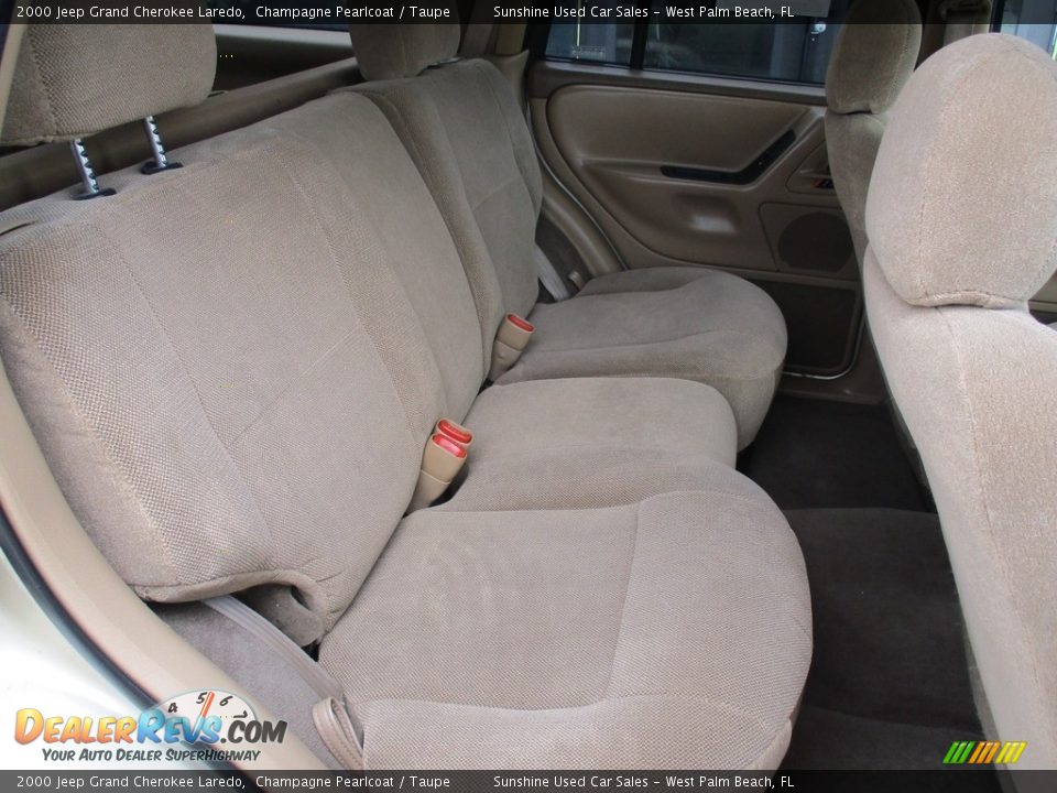 2000 Jeep Grand Cherokee Laredo Champagne Pearlcoat / Taupe Photo #19