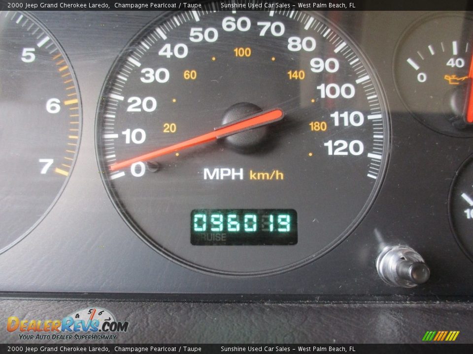 2000 Jeep Grand Cherokee Laredo Champagne Pearlcoat / Taupe Photo #24