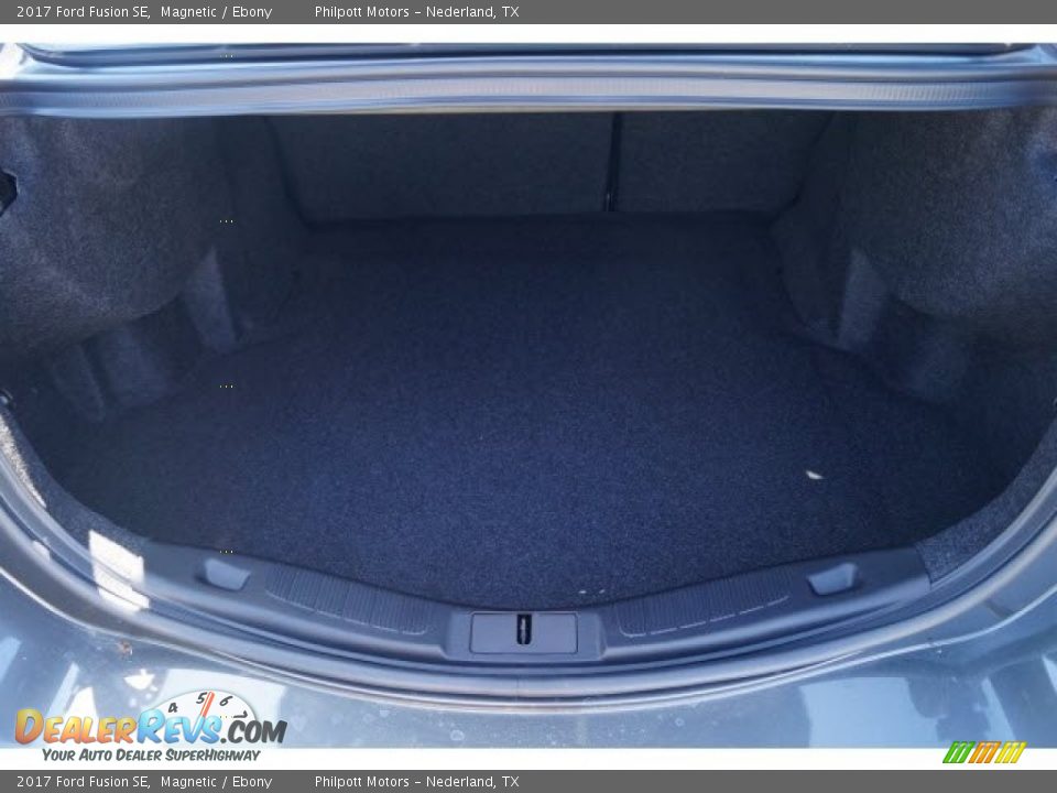 2017 Ford Fusion SE Magnetic / Ebony Photo #8