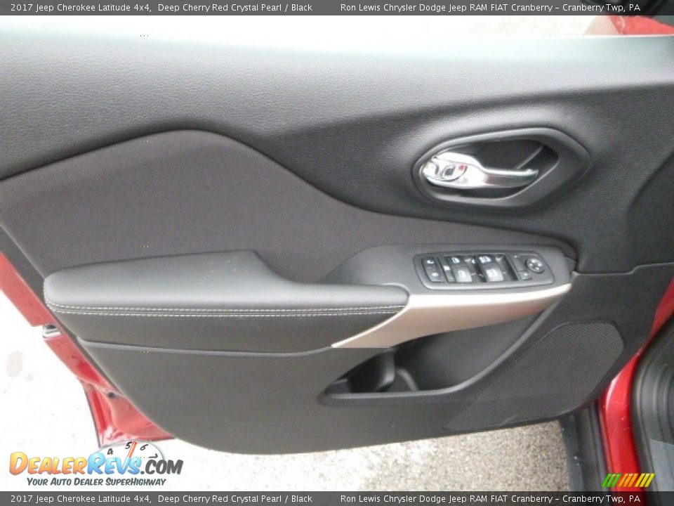 2017 Jeep Cherokee Latitude 4x4 Deep Cherry Red Crystal Pearl / Black Photo #12