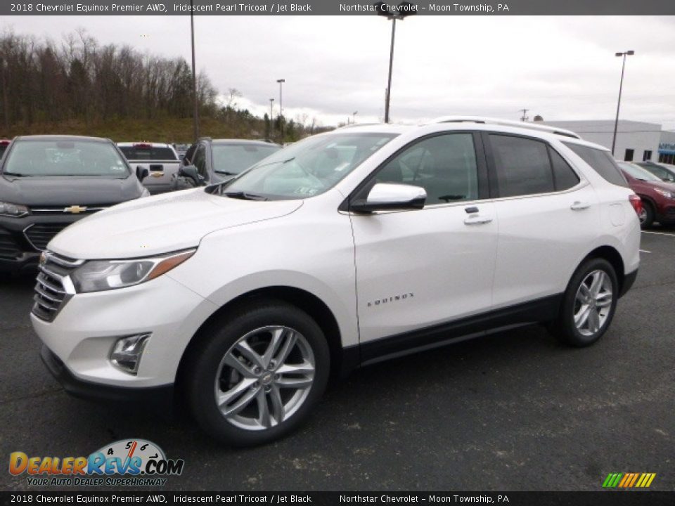 Front 3/4 View of 2018 Chevrolet Equinox Premier AWD Photo #1