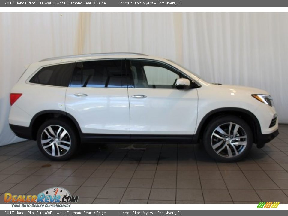 2017 Honda Pilot Elite AWD White Diamond Pearl / Beige Photo #3
