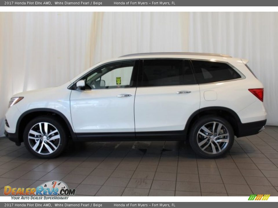 2017 Honda Pilot Elite AWD White Diamond Pearl / Beige Photo #5
