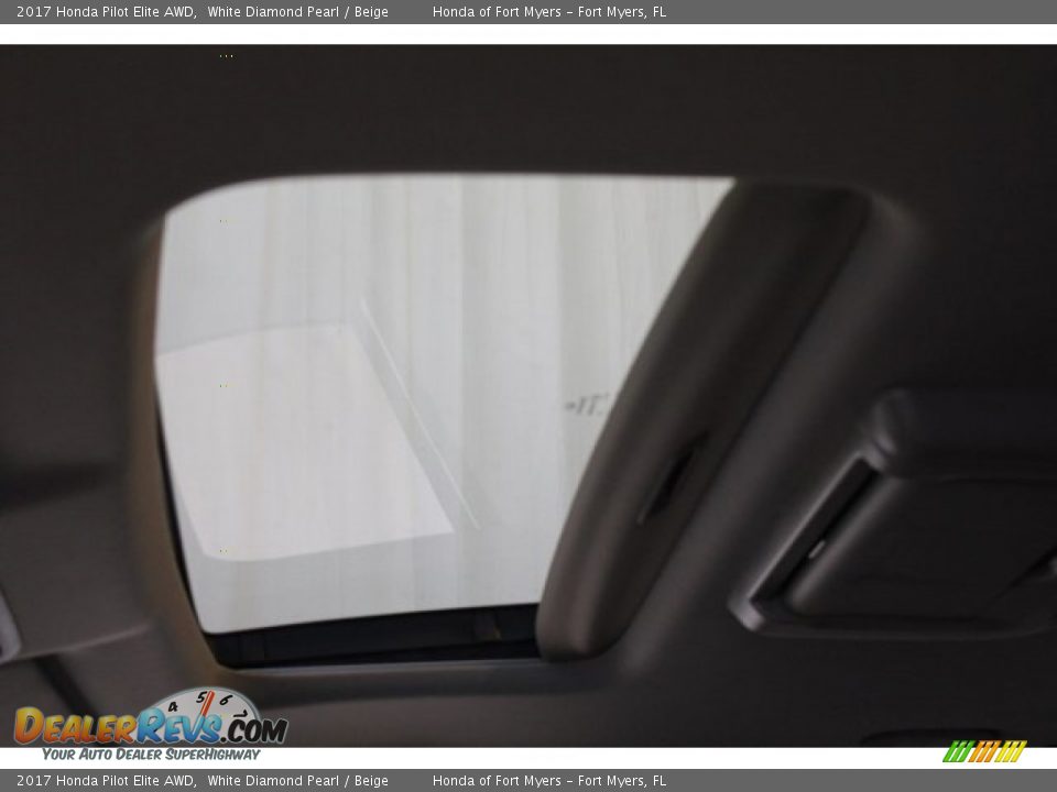 2017 Honda Pilot Elite AWD White Diamond Pearl / Beige Photo #29