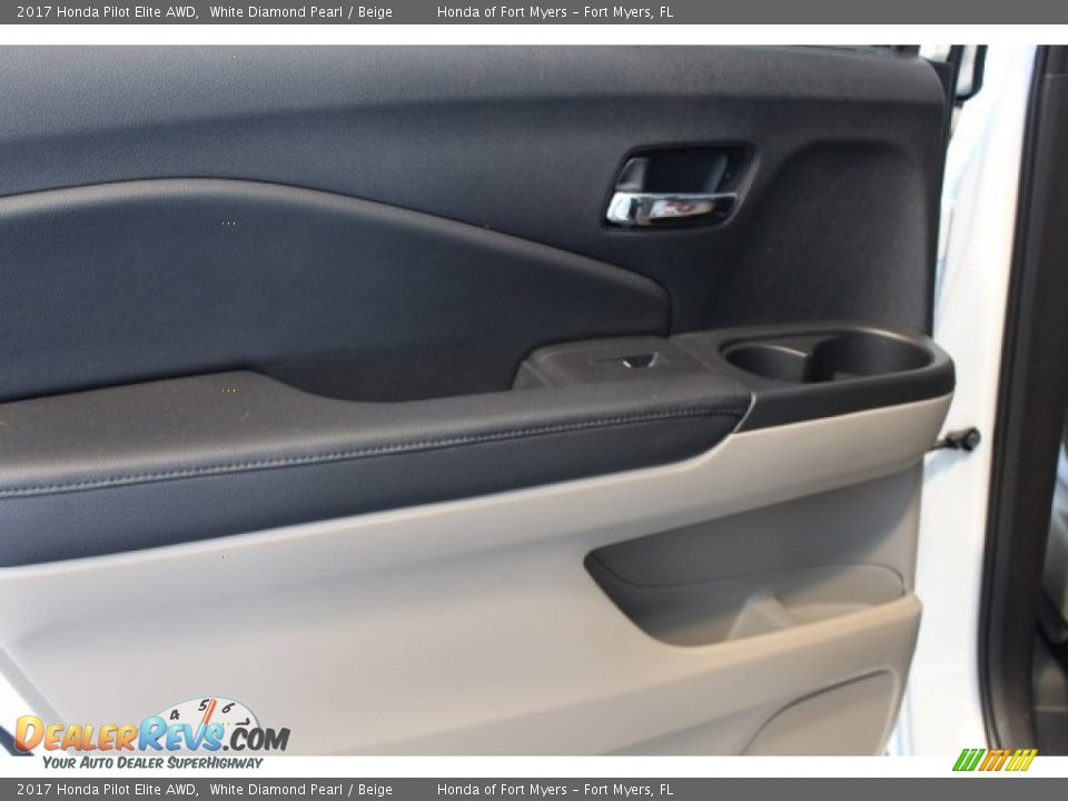 2017 Honda Pilot Elite AWD White Diamond Pearl / Beige Photo #30