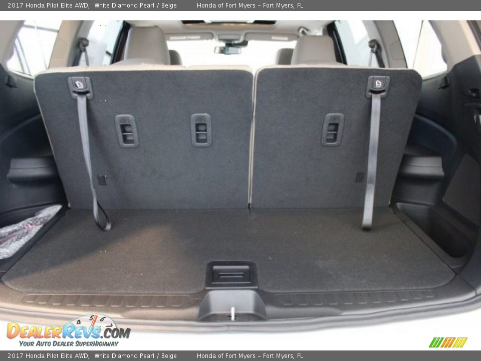 2017 Honda Pilot Elite AWD White Diamond Pearl / Beige Photo #33