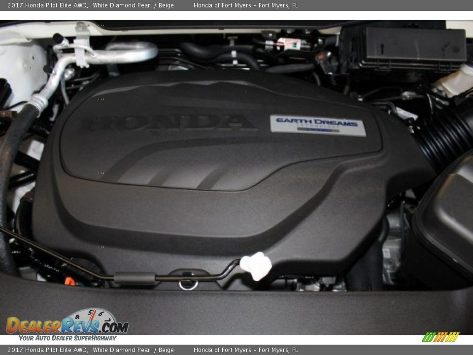 2017 Honda Pilot Elite AWD White Diamond Pearl / Beige Photo #35