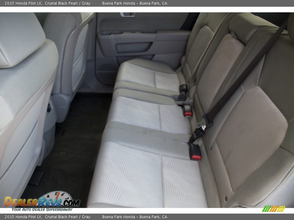 2015 Honda Pilot LX Crystal Black Pearl / Gray Photo #4