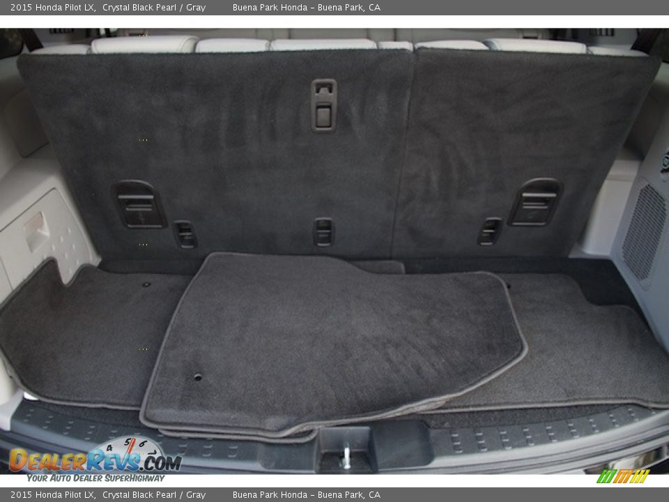 2015 Honda Pilot LX Crystal Black Pearl / Gray Photo #15